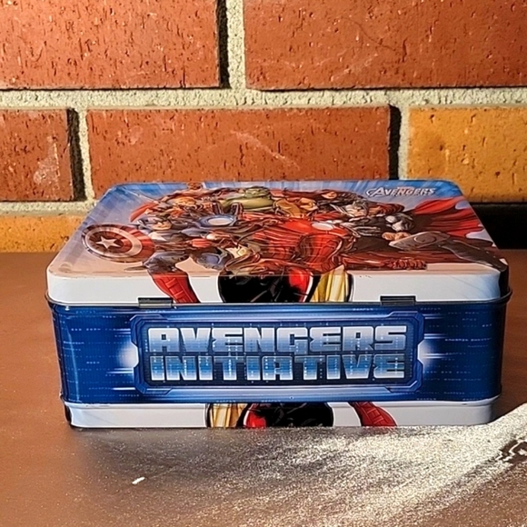 Vintage Marvel the Avengers Metal Lunch Box - Picture 5 of 10